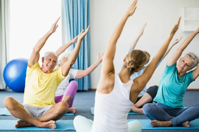 Read more about the article Senior Workout at Home: A Simple Routine for Beginners